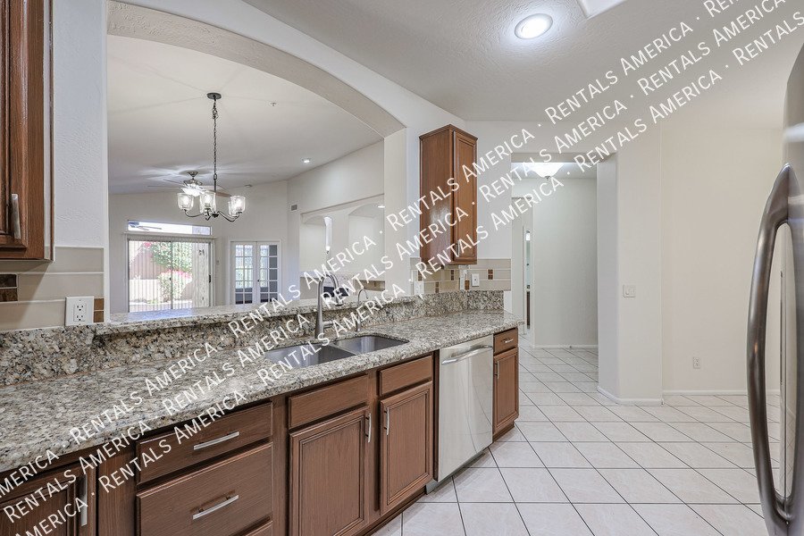 Coming Soon! Gorgeous Single Level Home in Scottsdale! Solar Powered! property image