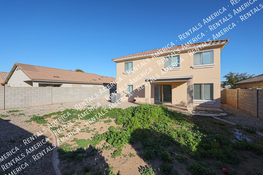 MOVE IN READY 4 BEDROOM WITH A LOFT property image