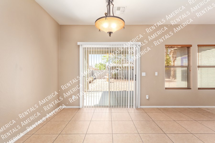 Move In Special- Single Level 3bed Plus Den, 2 Bath Home property image