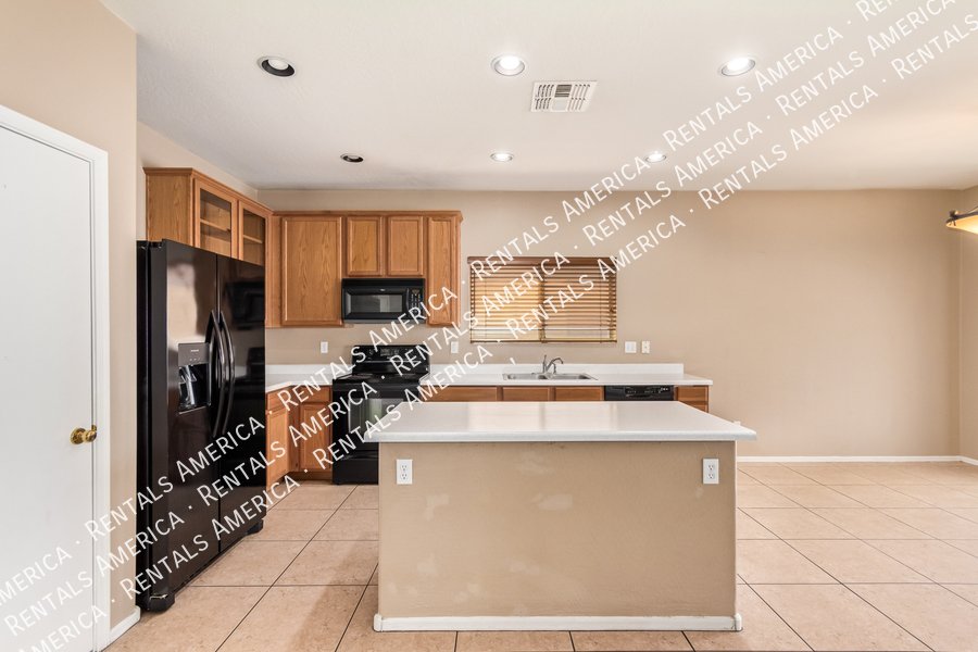 Move In Special- Single Level 3bed Plus Den, 2 Bath Home property image