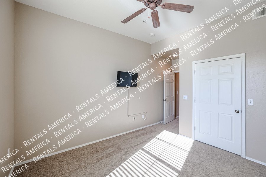 Available! Upscale 2 Bedroom Condo Gated Community property image