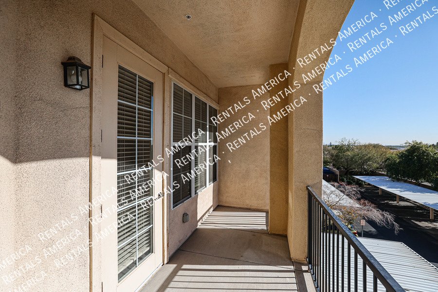 Available! Upscale 2 Bedroom Condo Gated Community property image