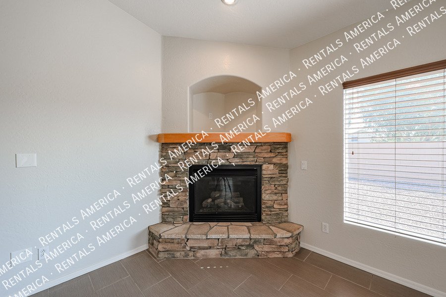 Beautiful 3 BR + Office in Surprise property image