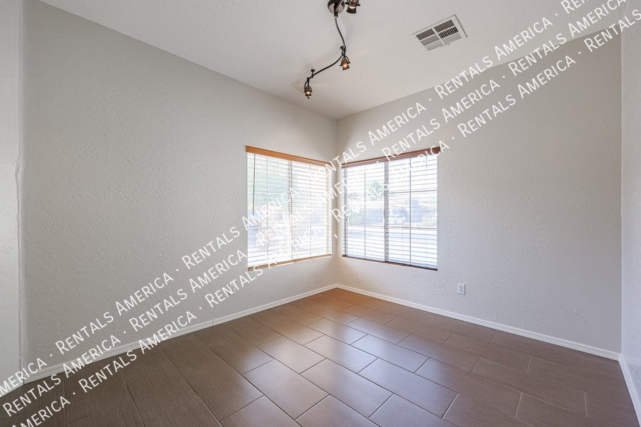 Beautiful 3 BR + Office in Surprise property image