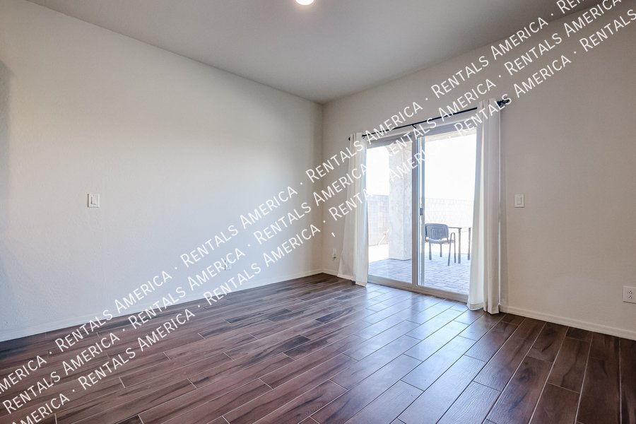 MI SPECIAL! Spacious 2BD 2BA home in Buckeye! property image