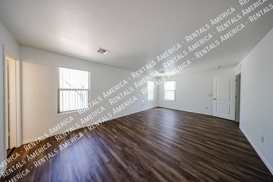 Move in Special - Home Next to Banner Estrella property image