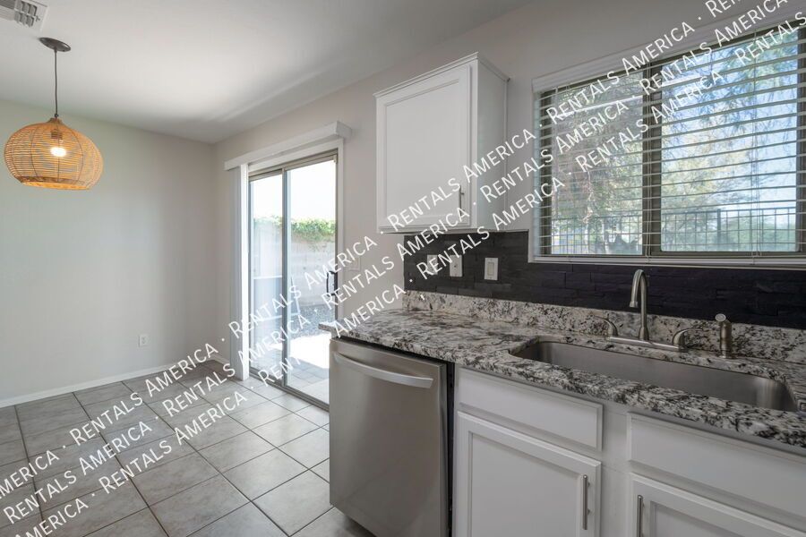 $400 off Move-In by Jan 30th Single level Beauty in Meadow Vista property image