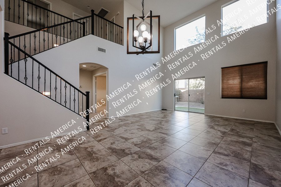 Move in Special! 4Bed 2.5Bath Community Amenities property image