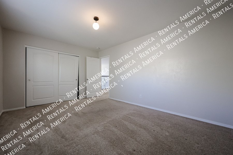 Move in Special! 4Bed 2.5Bath Community Amenities property image