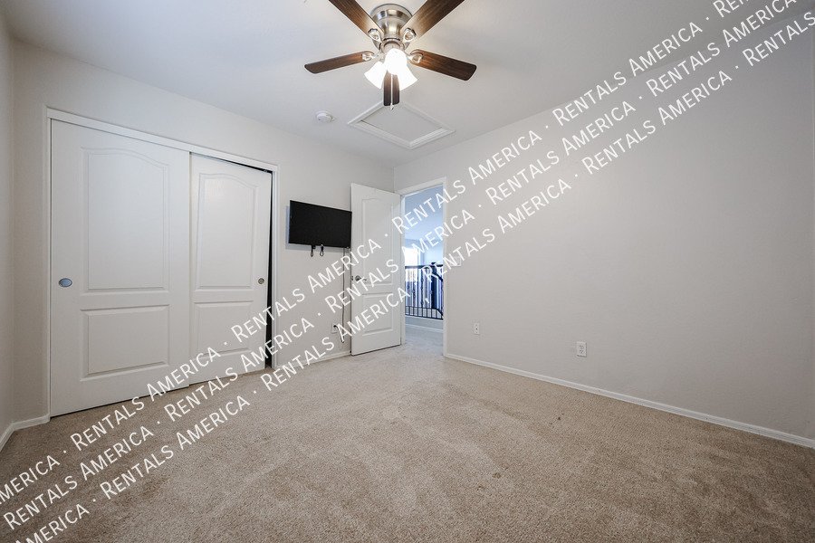 Move in Special! 4Bed 2.5Bath Community Amenities property image