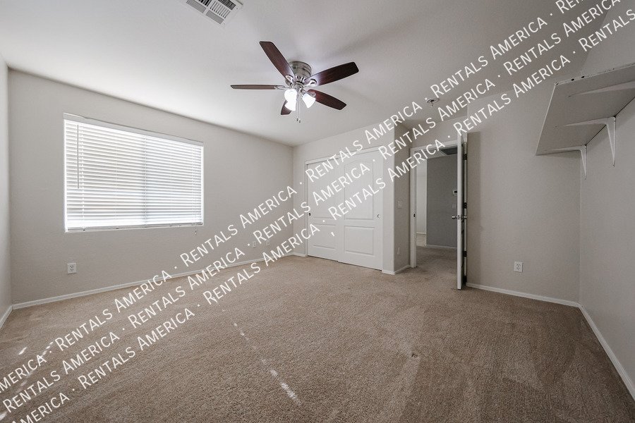 Move in Special! 4Bed 2.5Bath Community Amenities property image