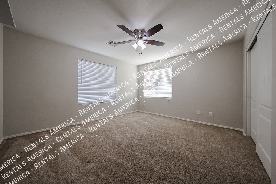 Move in Special! 4Bed 2.5Bath Community Amenities property image