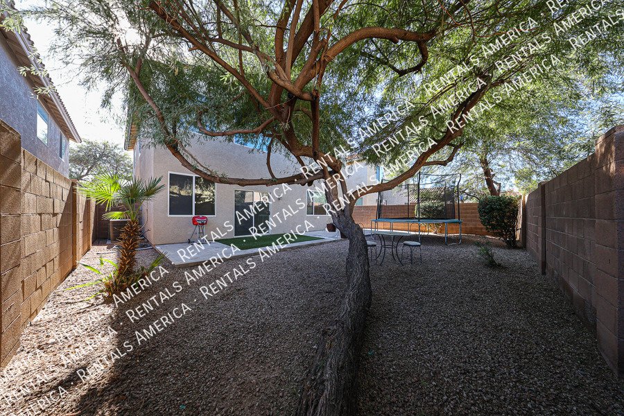 Move in Special! 4Bed 2.5Bath Community Amenities property image