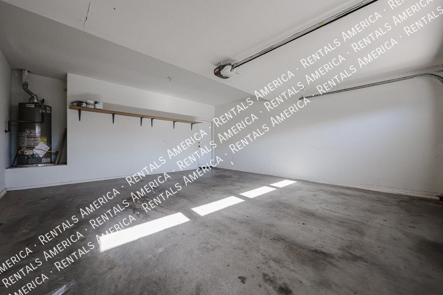 Move in Special! 4Bed 2.5Bath Community Amenities property image