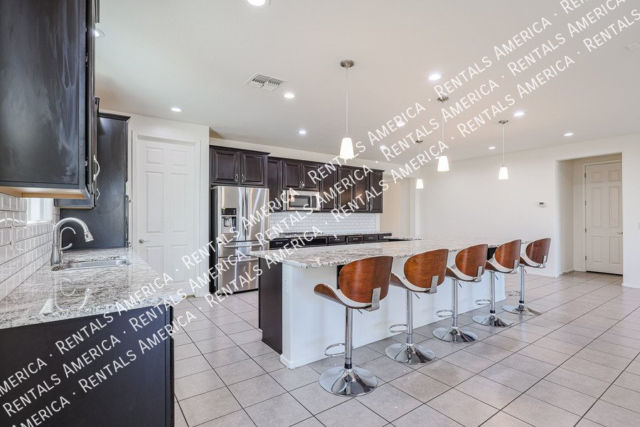 3-Bed Home with Solar Savings and Backyard Oasis in Goodyear property image