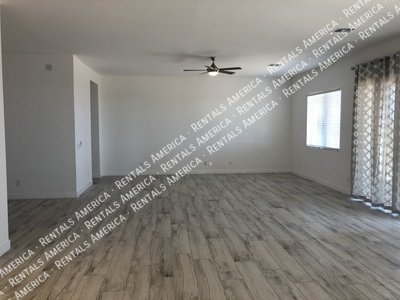 Gorgeous 3bedroom +Den home w/ Pool! property image