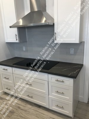 Gorgeous 3bedroom +Den home w/ Pool! property image