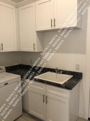 Gorgeous 3bedroom +Den home w/ Pool! property image