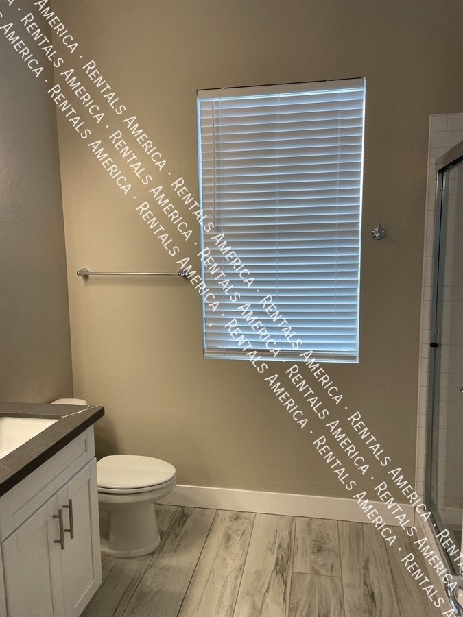 Gorgeous 3bedroom +Den home w/ Pool! property image