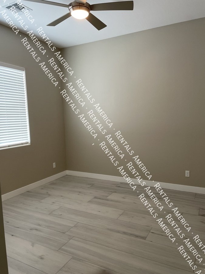 Gorgeous 3bedroom +Den home w/ Pool! property image