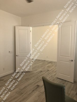 Gorgeous 3bedroom +Den home w/ Pool! property image