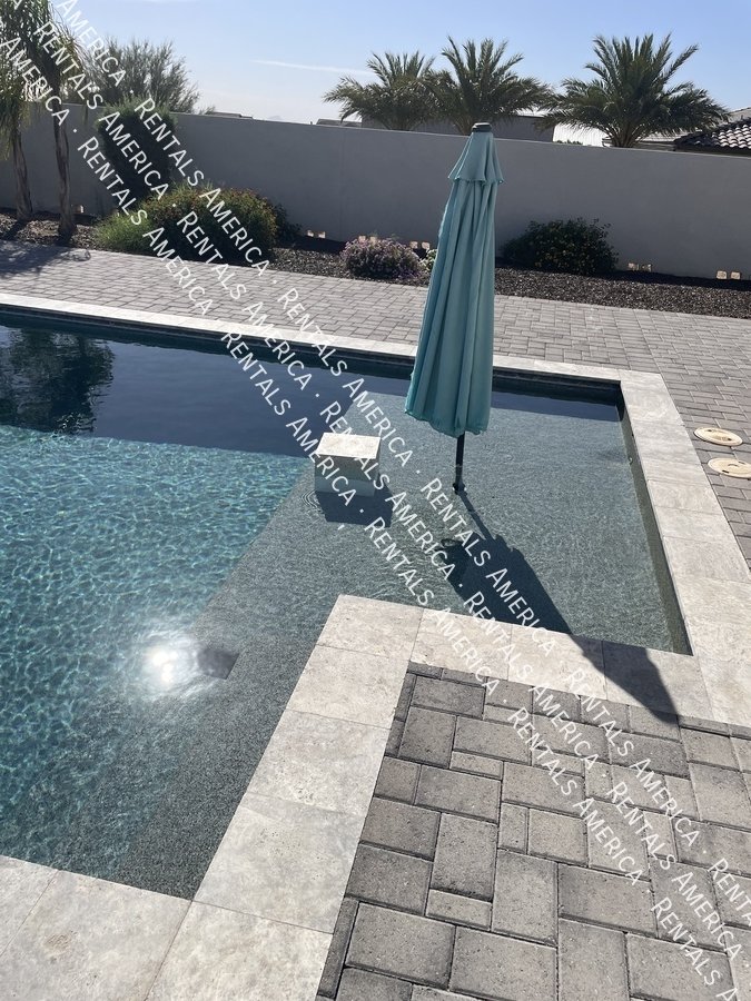 Gorgeous 3bedroom +Den home w/ Pool! property image