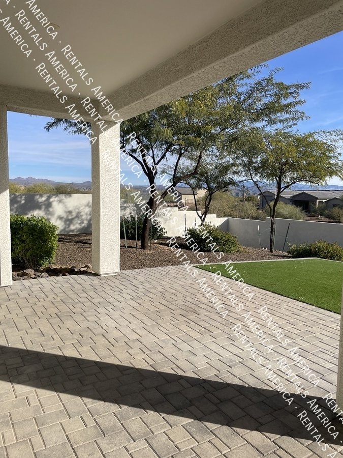 Gorgeous 3bedroom +Den home w/ Pool! property image