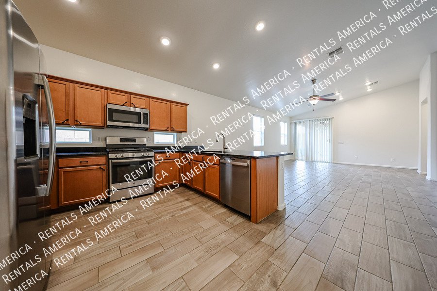 MI SPECIAL! Stunning 3 Bedroom Home property image