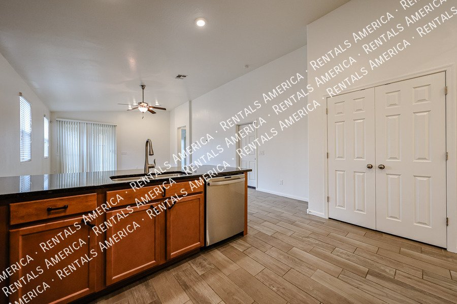 MI SPECIAL! Stunning 3 Bedroom Home property image