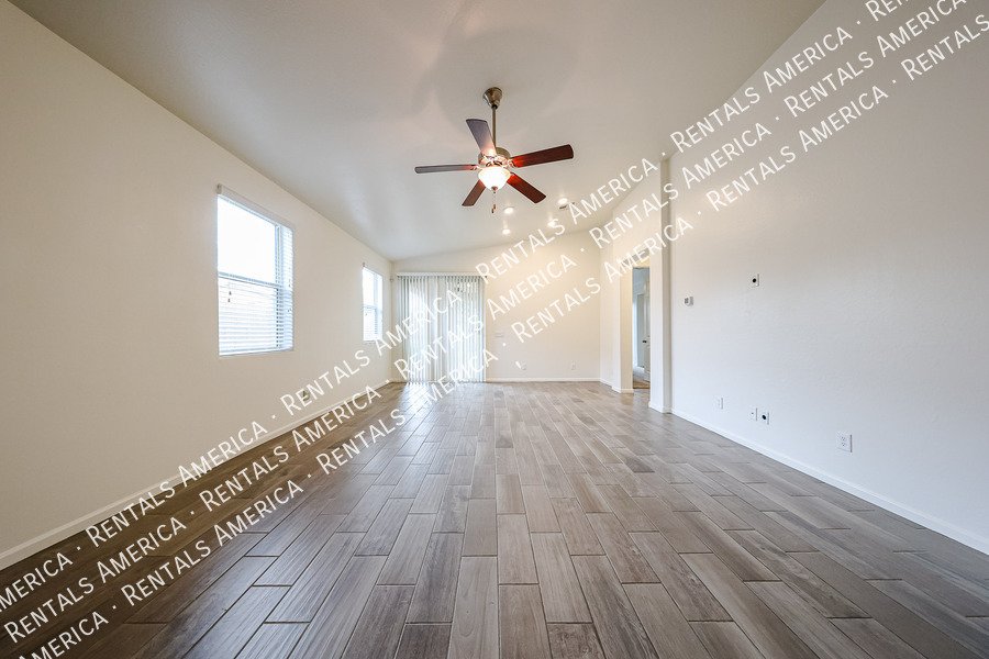 MI SPECIAL! Stunning 3 Bedroom Home property image