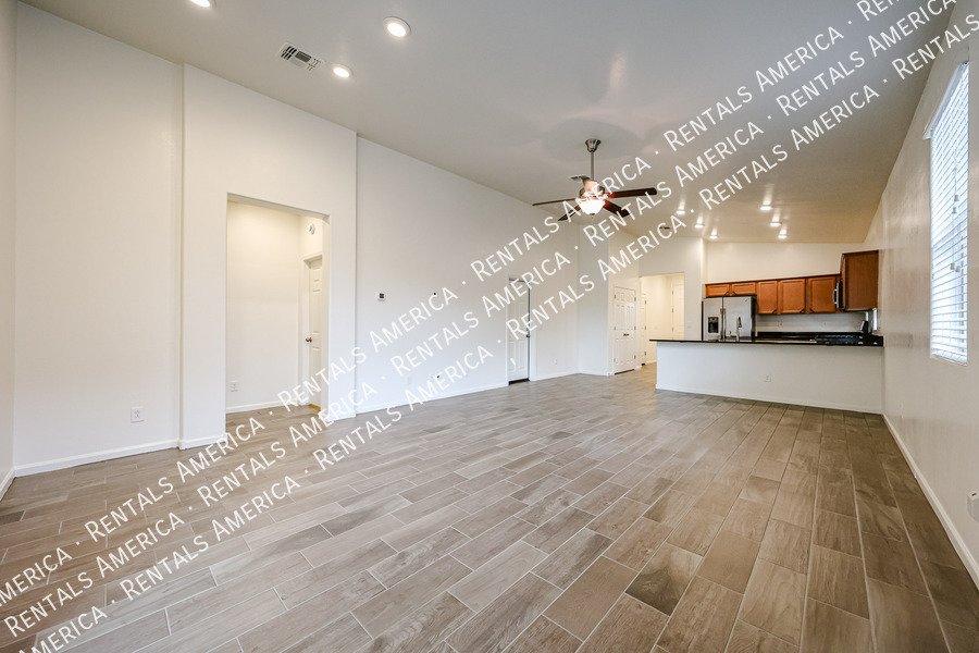 MI SPECIAL! Stunning 3 Bedroom Home property image