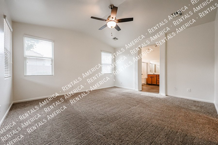 MI SPECIAL! Stunning 3 Bedroom Home property image