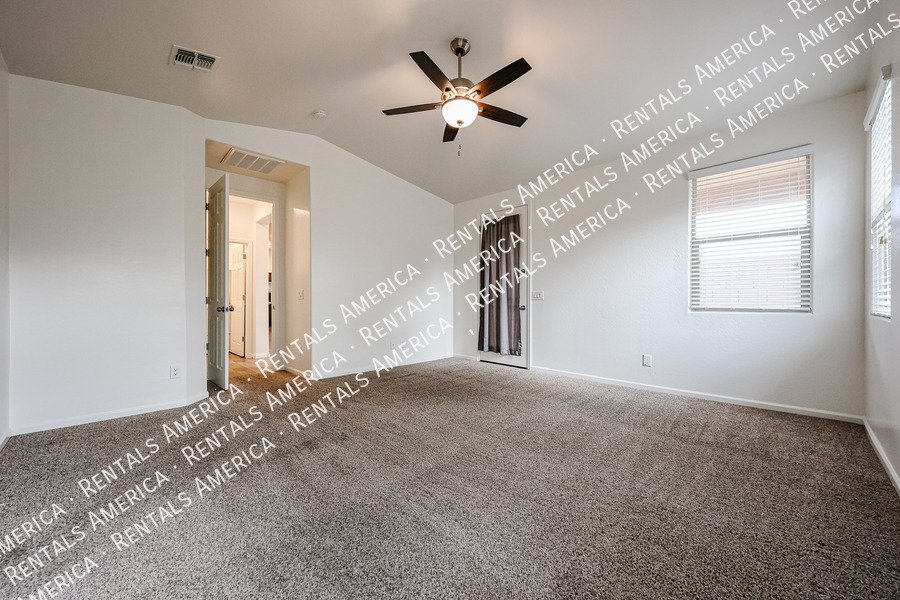 MI SPECIAL! Stunning 3 Bedroom Home property image