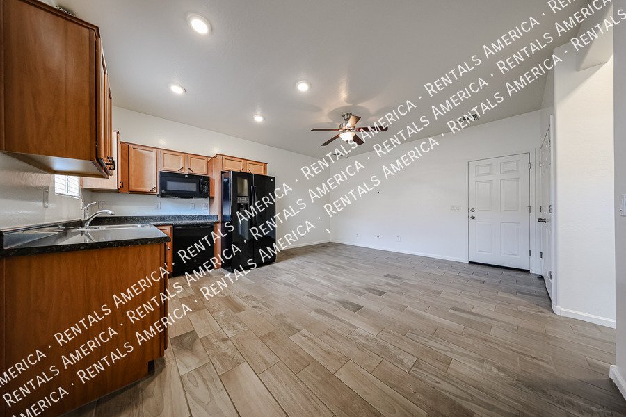 MI SPECIAL! Stunning 3 Bedroom Home property image