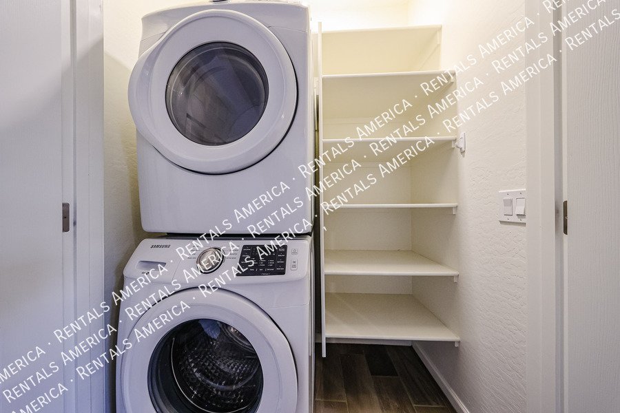 MI SPECIAL! Stunning 3 Bedroom Home property image