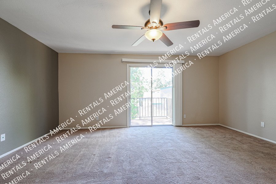 Amazing 2 BR / 2 BA North Glendale Townhome off Bellair Golf Park property image