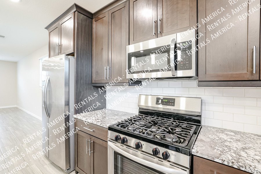 Gorgeous home in a great neighborhood property image