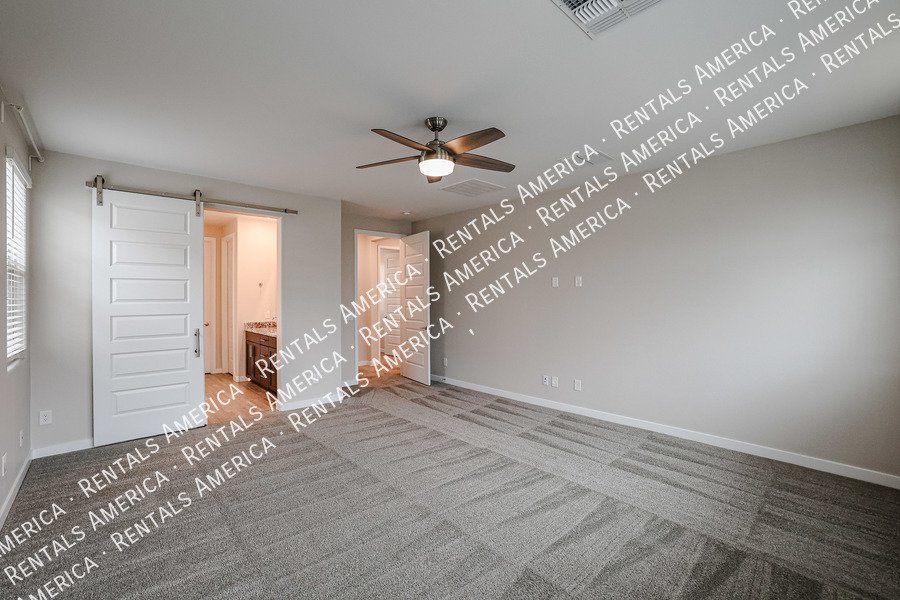 Gorgeous home in a great neighborhood property image