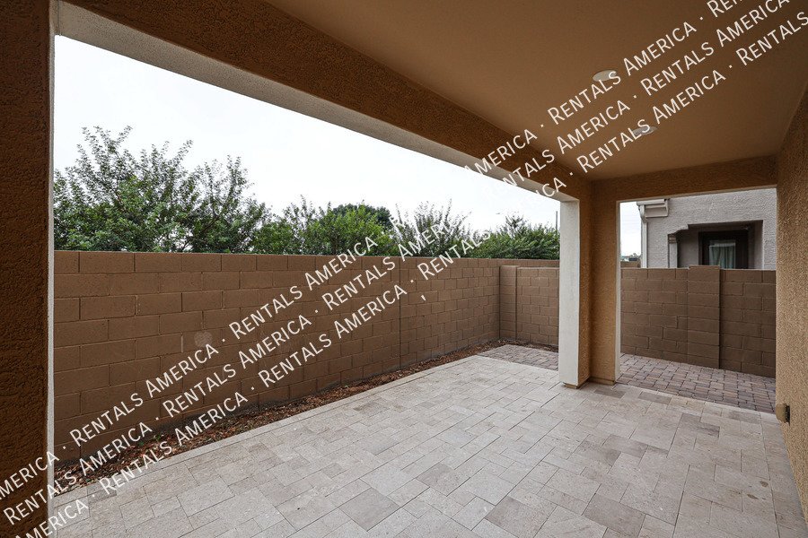 Gorgeous home in a great neighborhood property image