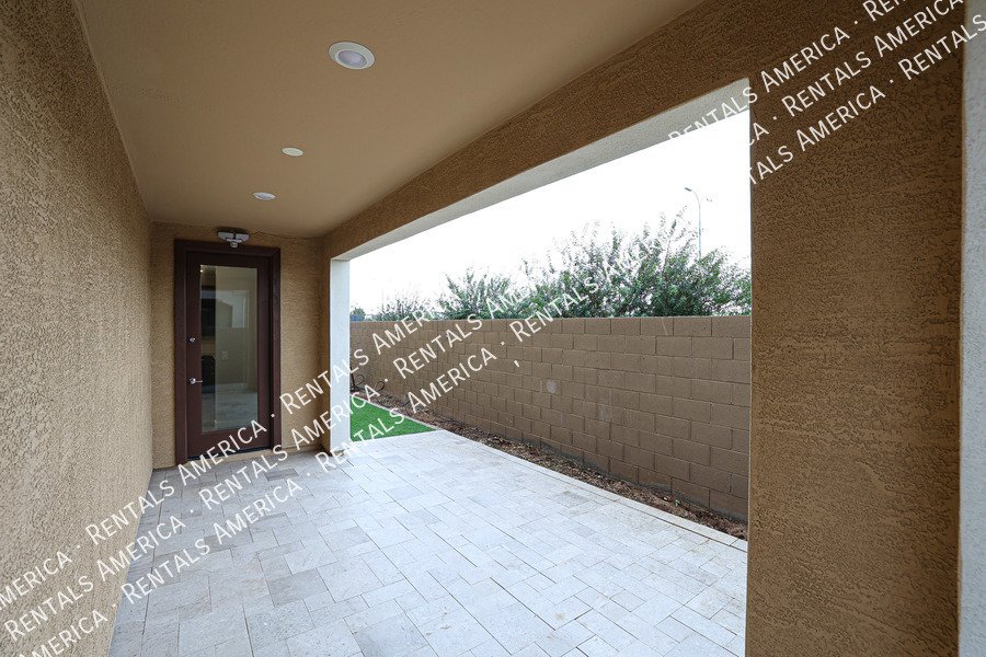 Gorgeous home in a great neighborhood property image