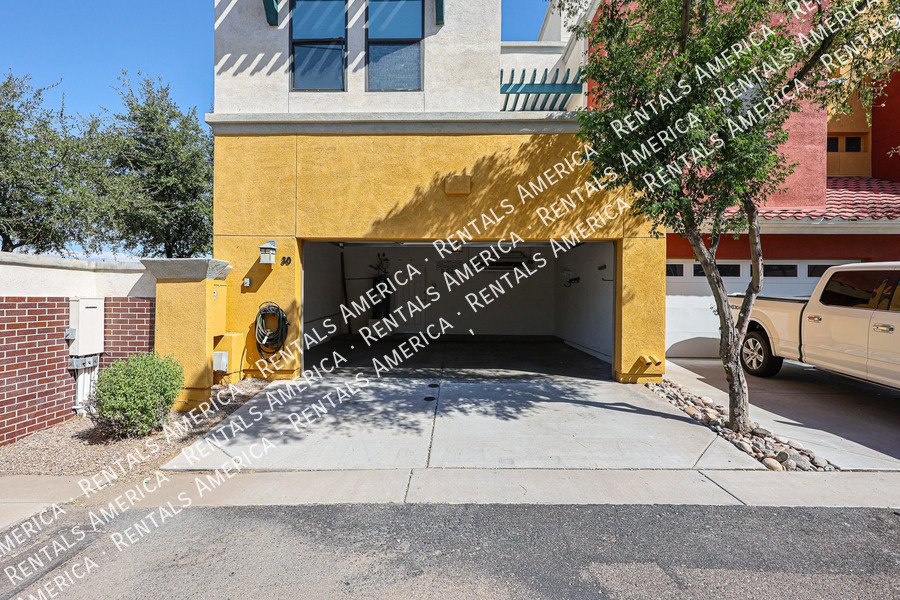 Charming Townhome in Downtown Chandler! property image