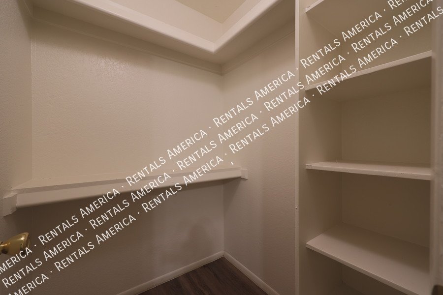 MOVE IN SPECIAL- 1 month free! property image