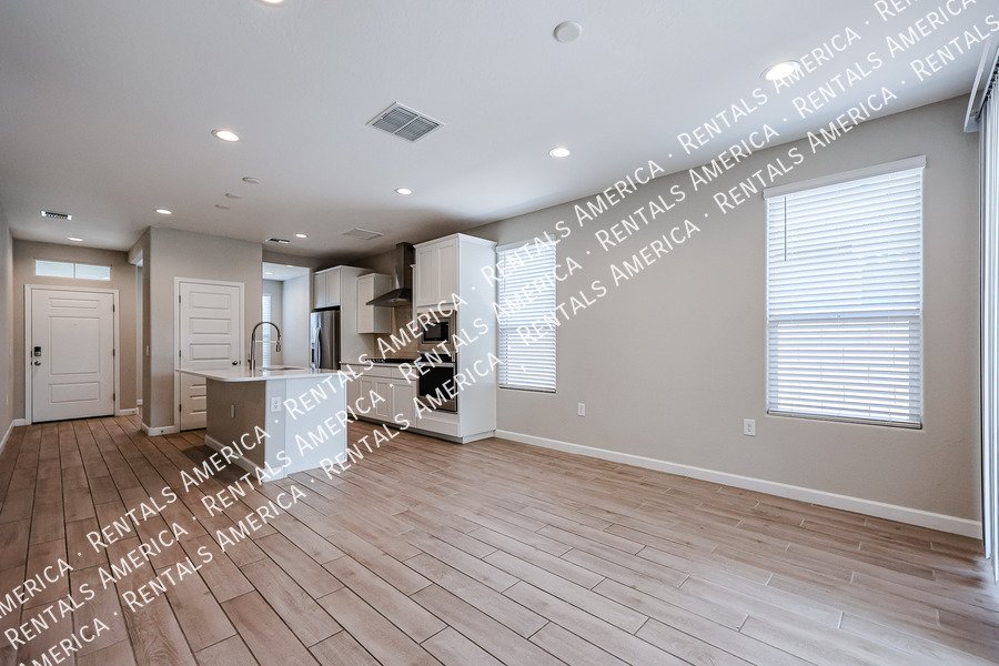 Available! 3 bed/2 bath in Lucero at Estrella Mountains property image