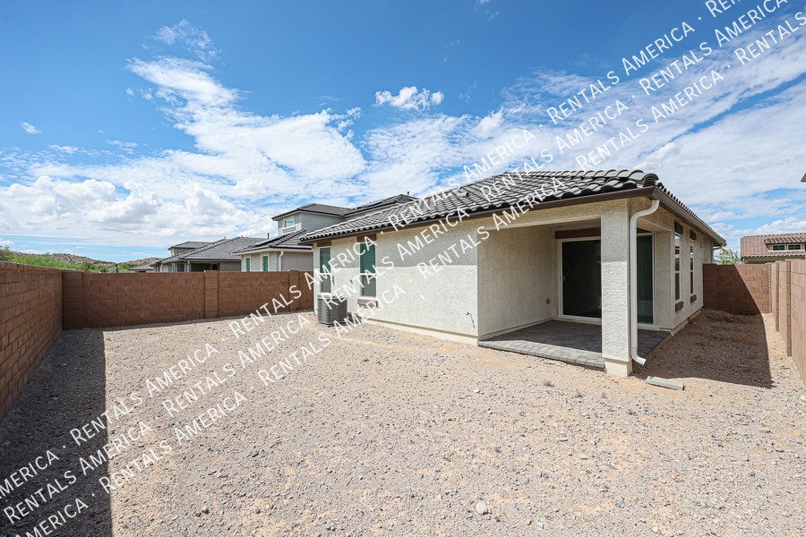 Available! 3 bed/2 bath in Lucero at Estrella Mountains property image