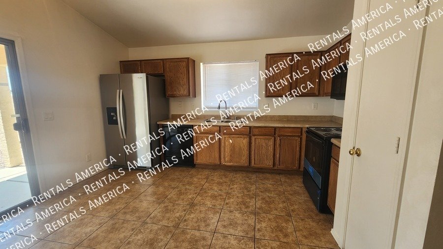 MOVE IN SPECIAL property image