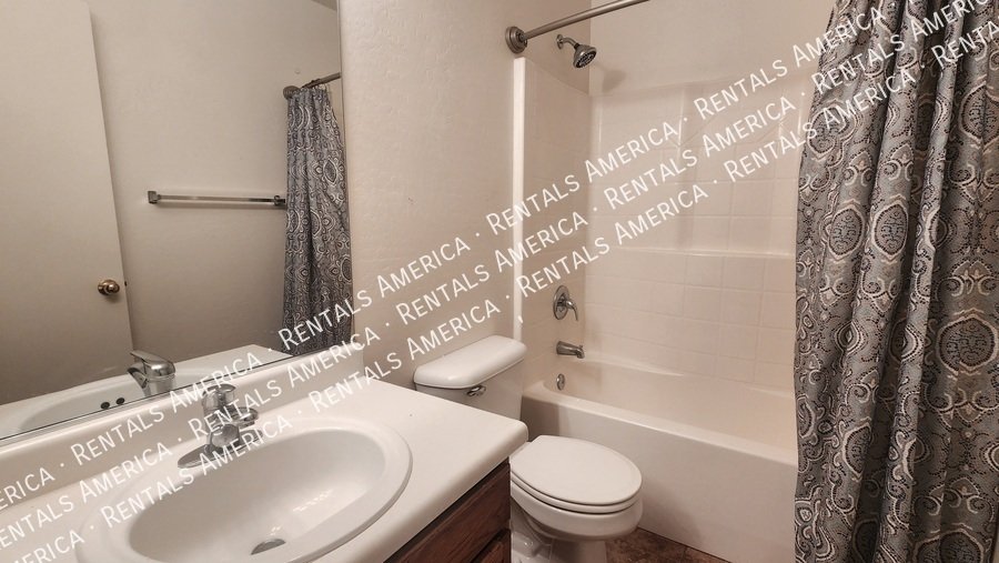 MOVE IN SPECIAL property image