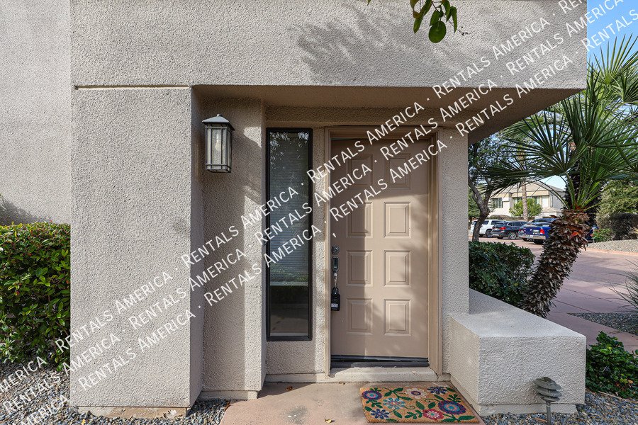 Stunning Scottsdale Condo property image