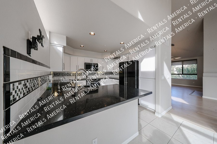 Stunning Scottsdale Condo property image