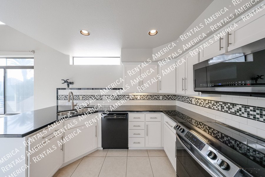 Stunning Scottsdale Condo property image