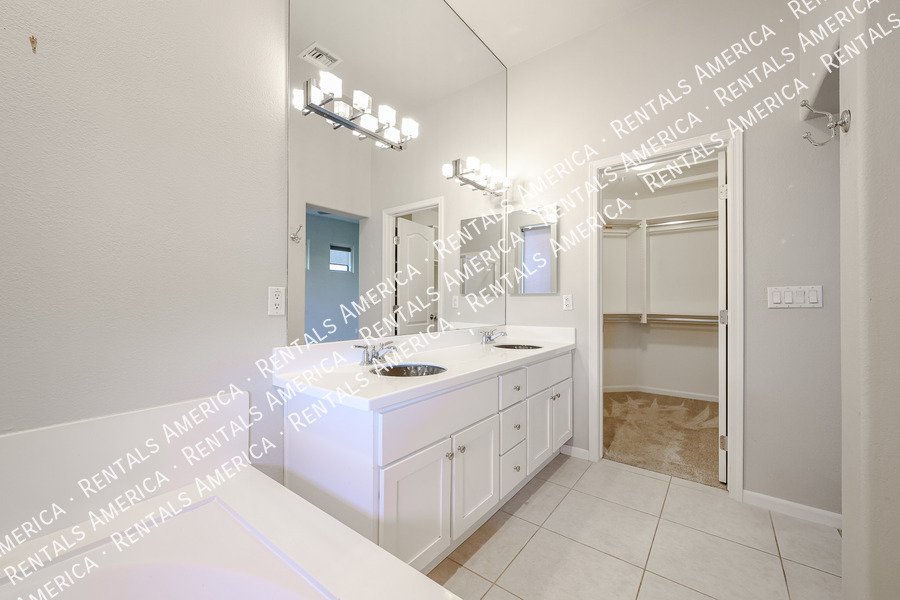 Stunning Scottsdale Condo property image